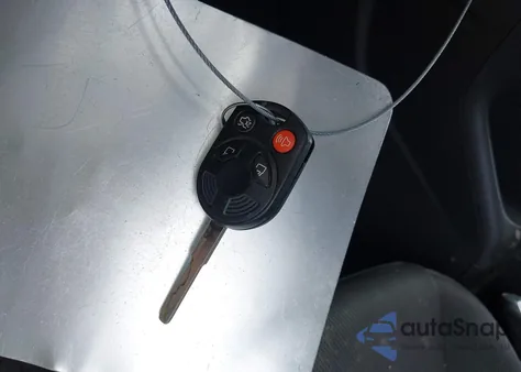 2014 Ford Focus Se z USA, uszkodzony, nr VIN 1FADP3K25EL421334